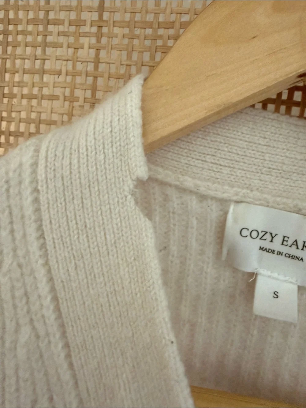 Cozy Earth Women's 100% Cashmere Button Ribbed V-Neck Cardigan Cream Small